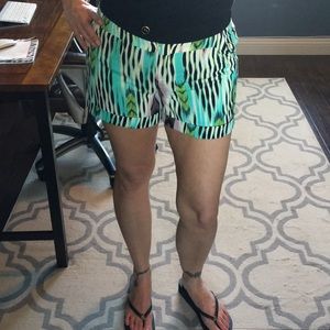 Jennifer Lopez shorts